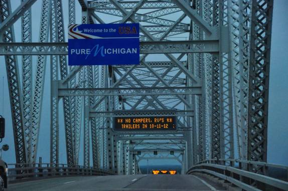 Chegando à Michigan, nos Estados Unidos, na fronteira com o Canadá